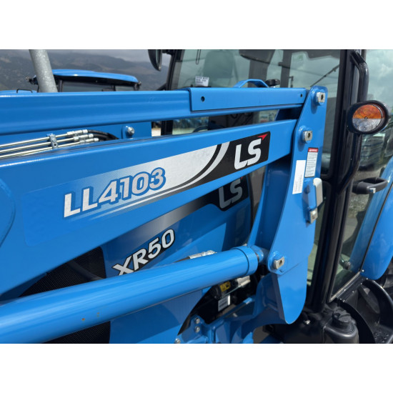 Челен Товарач LS - LL4103 (за трактор XR50, R65) Челен Товарач LS - LL4103 (за трактор XR50, R65)